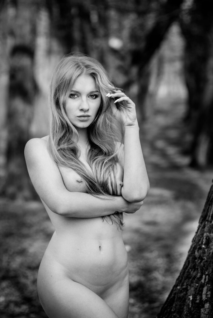 sesja sensualna B&W fotografia Danieli